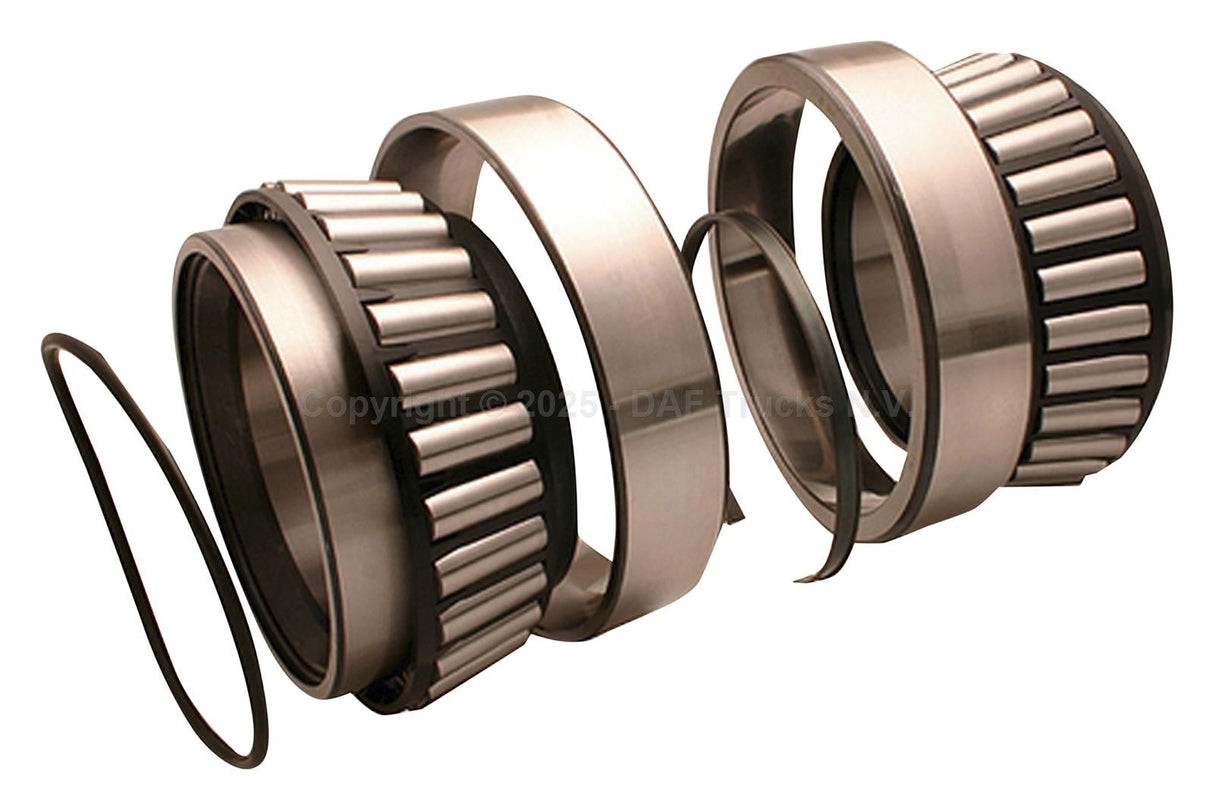 Roller bearing set rear