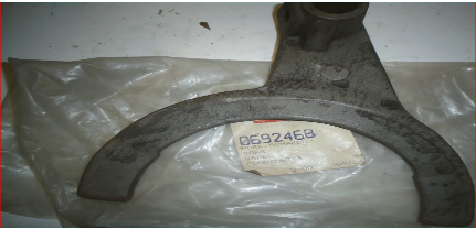 FORK (GEAR SELECTOR) TRANS - 692468