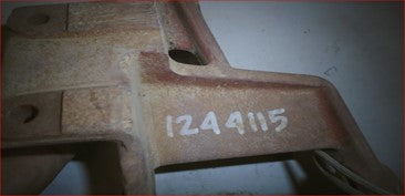 1244115 (AC COMPRESSOR BRACKET)