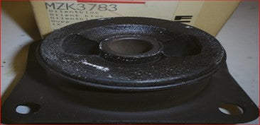 MZK3783 (MOUNTING RUBBER REAR)